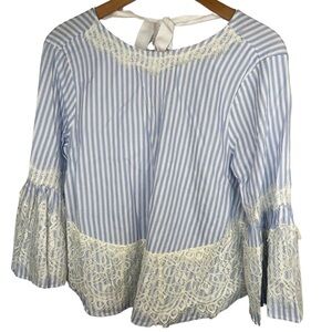 Zara Woman striped and Lacy blouse. Open and tied in the back. So cute! Size S